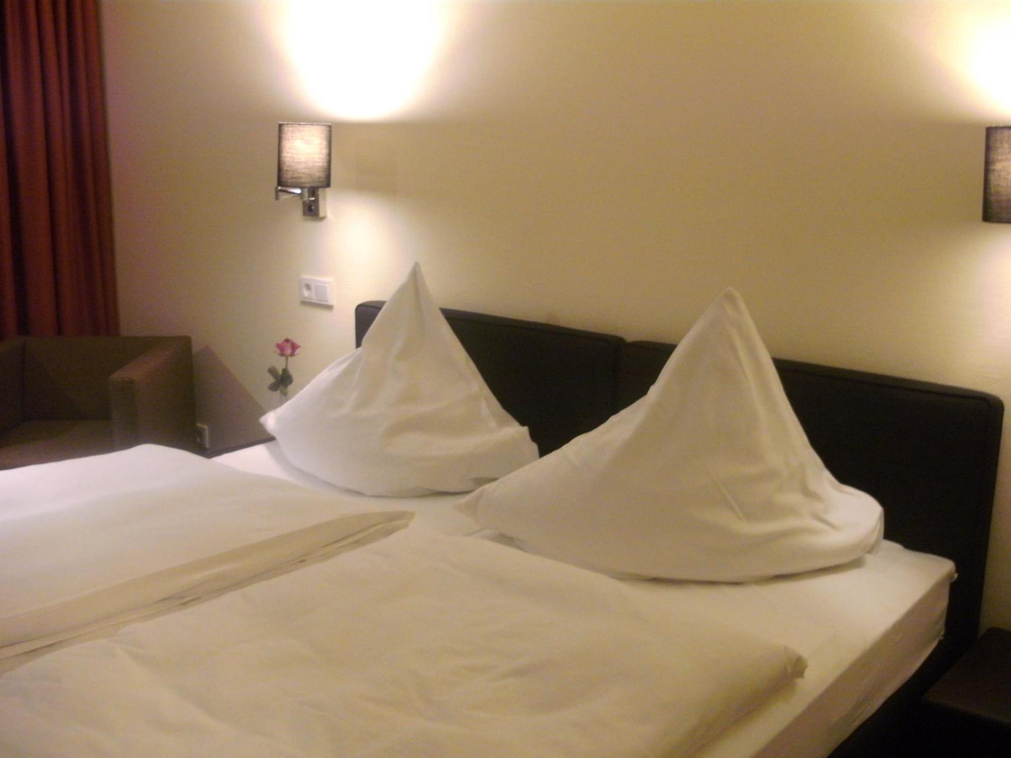 Waldhotel Tropfsteinhoehle Виль Экстерьер фото